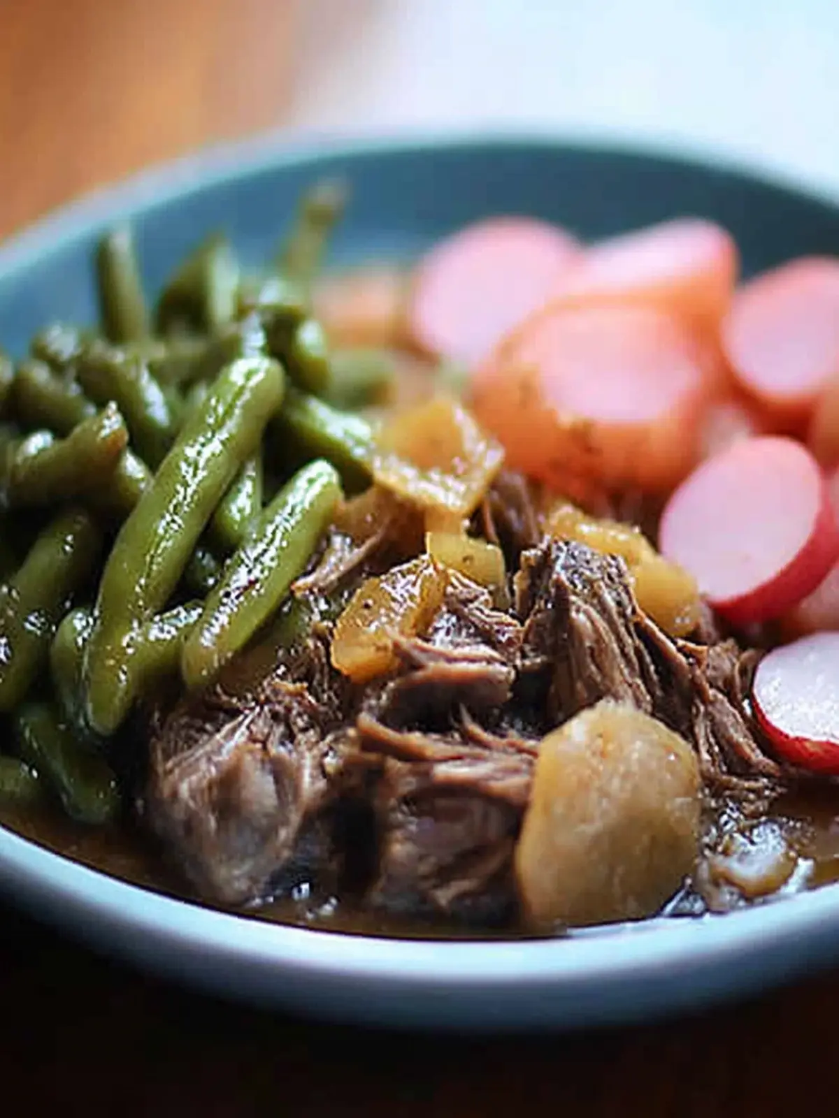 Melt-in-Your-Mouth Crock Pot Roast with Radishes and Green Beans 4 Crock Pot Roast with Radishes and Green Beans
