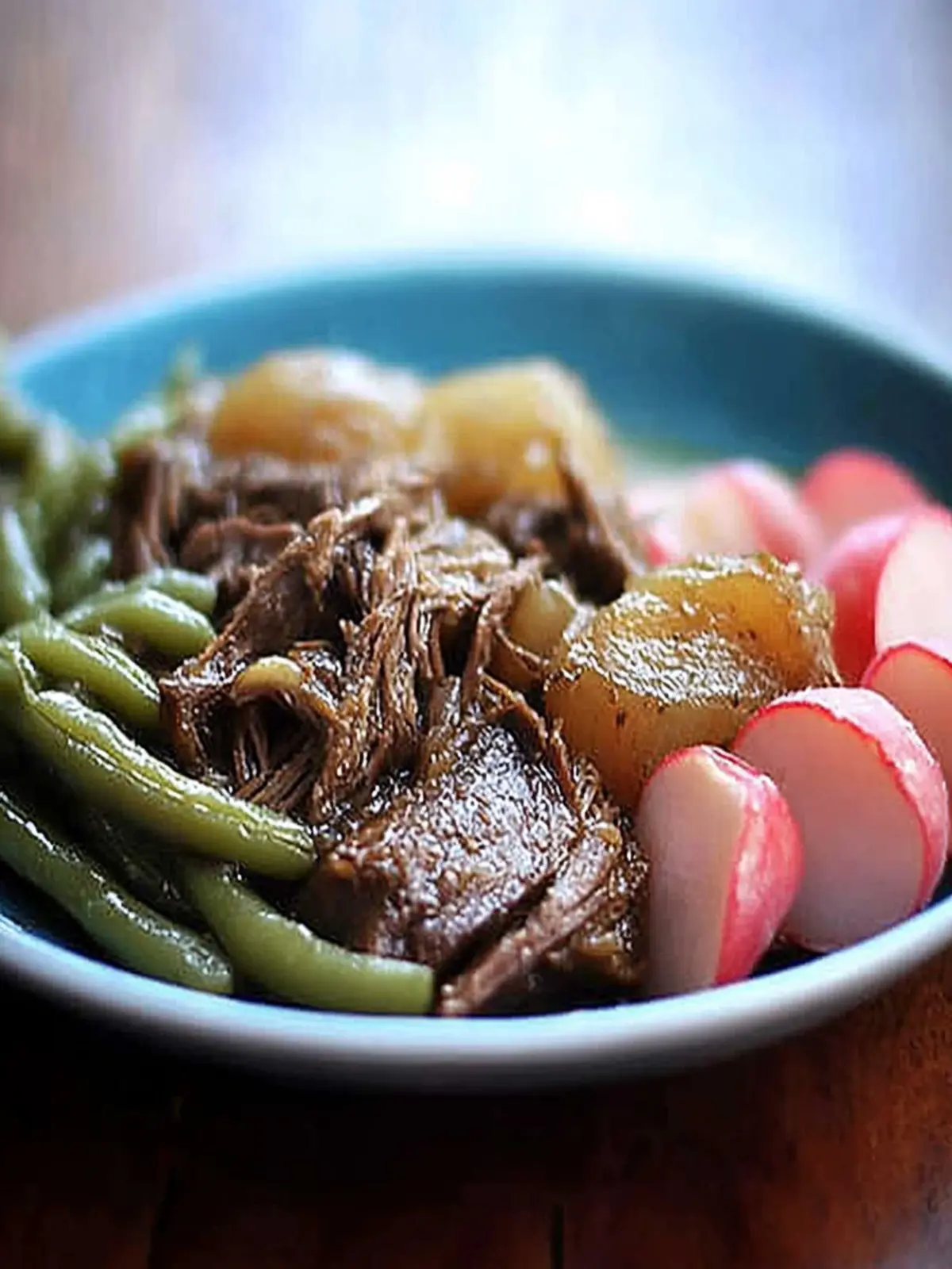 Melt-in-Your-Mouth Crock Pot Roast with Radishes and Green Beans 2 Crock Pot Roast with Radishes and Green Beans